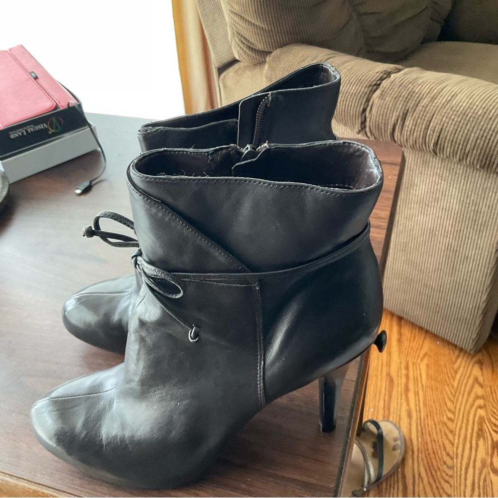 Ladies boots